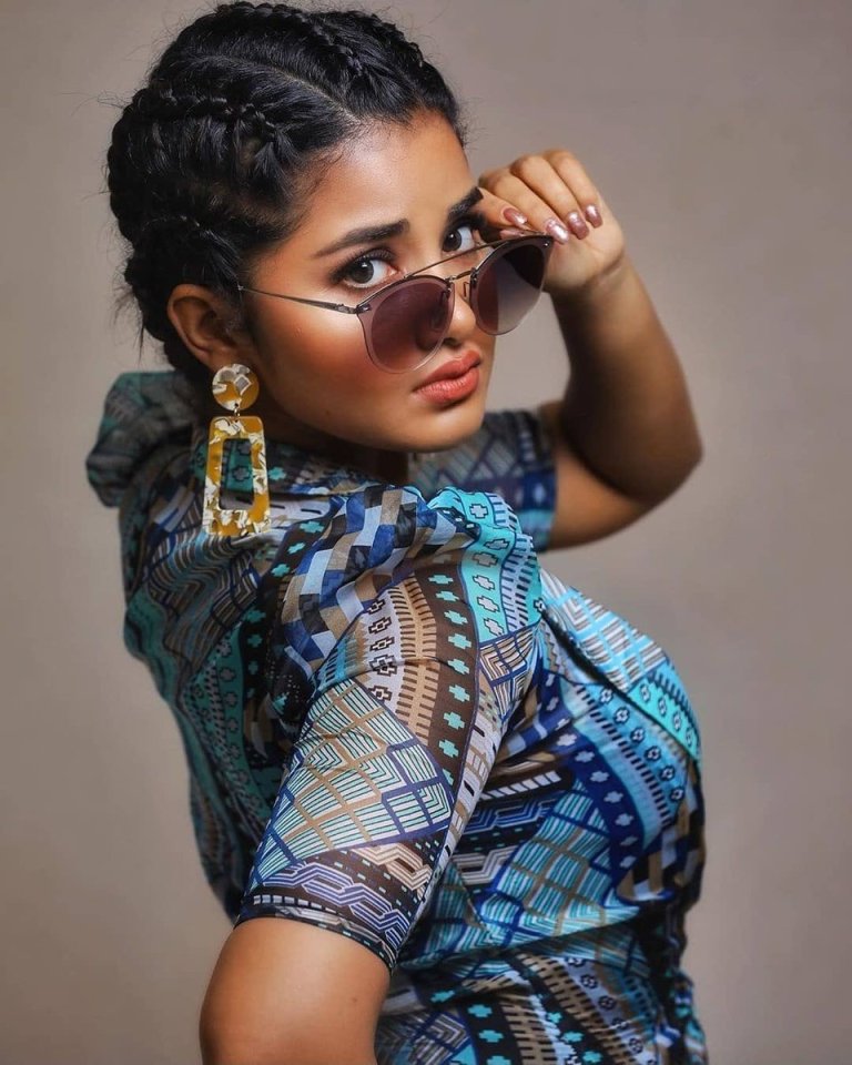 lovely cute mallu actress anupama stylish sexy hot side boobs images