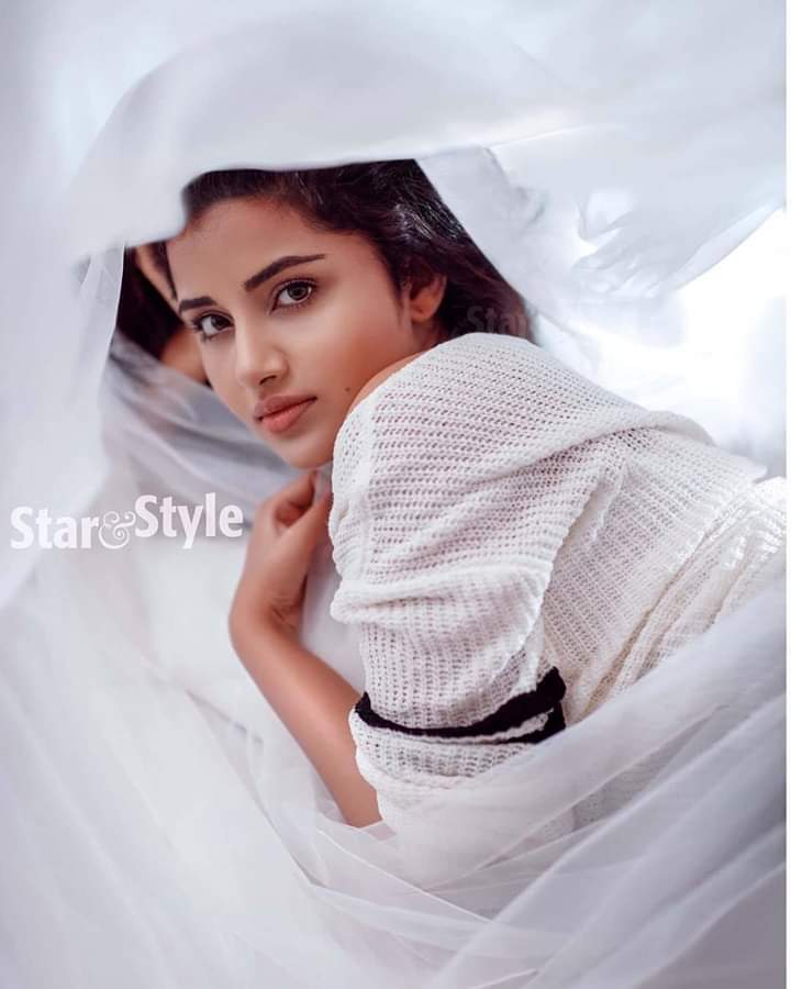 mallu heroine anupama parameswaran starandstyle magazine awesome hot photoshoot stills